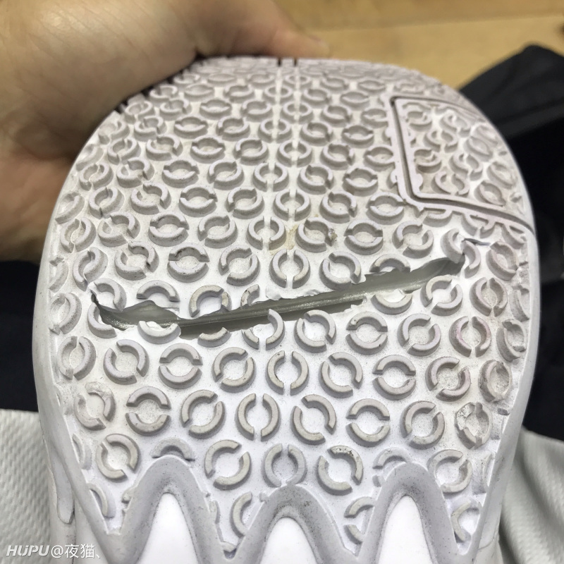 威少2断底了,比赛还没打完