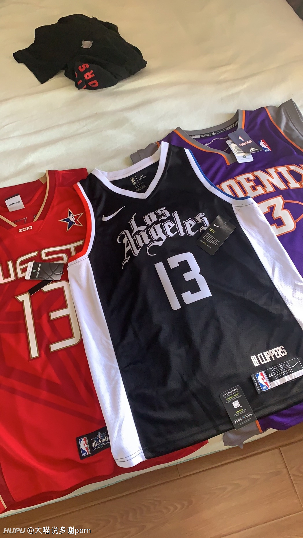 可能跟13有缘吧买的小卡球衣店家给我发的乔治