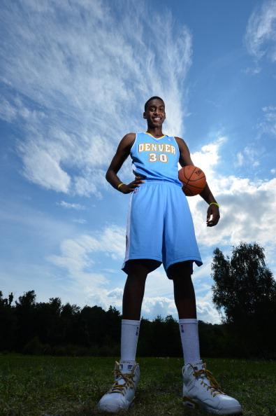 新秀evan fournier&quincy miller定妆照(20l 21l继续更新) 27回复